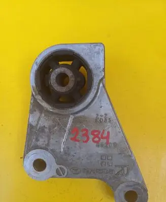 Mazda CX-5 Engine mounting bracket 