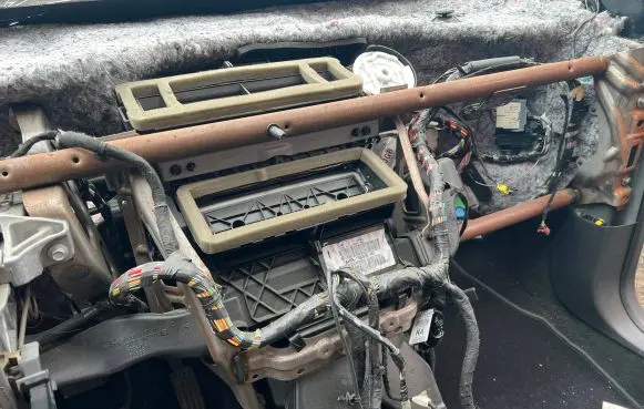 Ford Focus Interior heater climate box assembly AV6N19B555RD