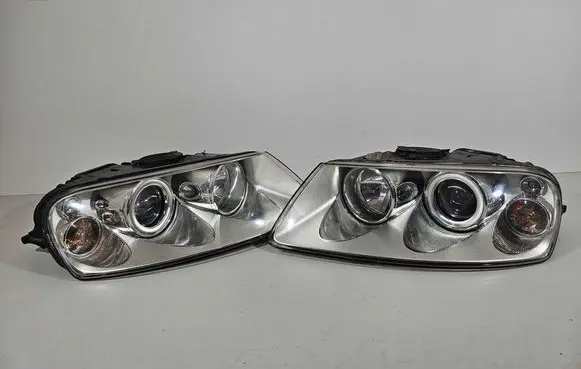 Volkswagen Touareg I Headlights/headlamps set 103419012192