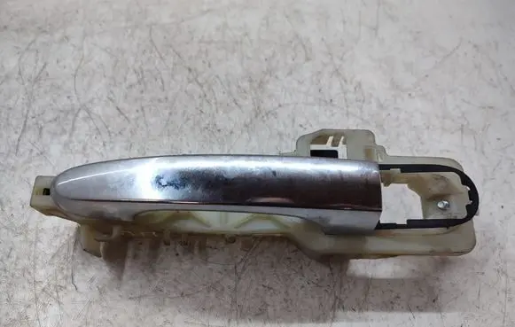 KIA Sorento Front door exterior handle