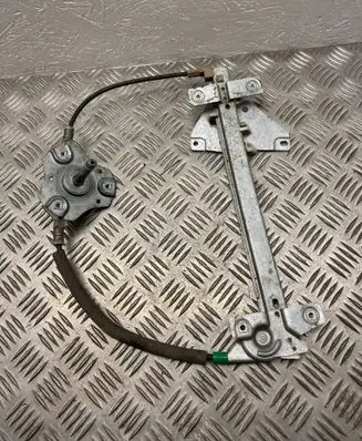 Rear door manual window regulator
