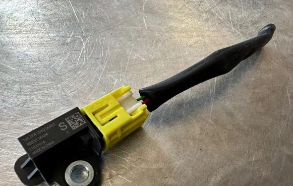 Nissan Qashqai Airbag deployment crash/impact sensor 988303RA0A
