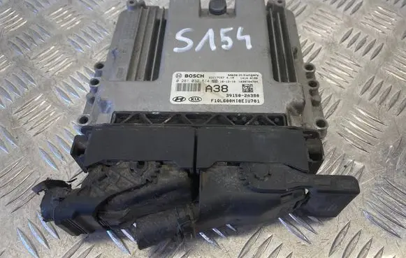 KIA Sportage Engine control unit/module 391502A380 0281032614 EDC17C57
