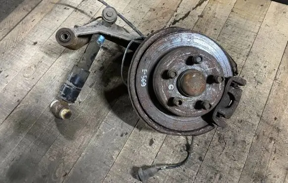 Mercedes-Benz A W168 Rear wheel hub spindle/knuckle a1683522605 1683522605