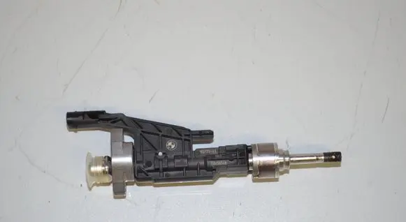 Fuel injector