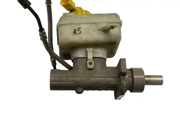 Volkswagen Golf IV Master brake cylinder 21027099