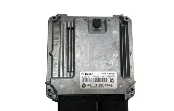 BMW 3 F30 F35 F31 Engine control unit/module 8582802 0281031329