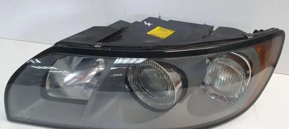 Volvo V50 Headlight/headlamp 30698885