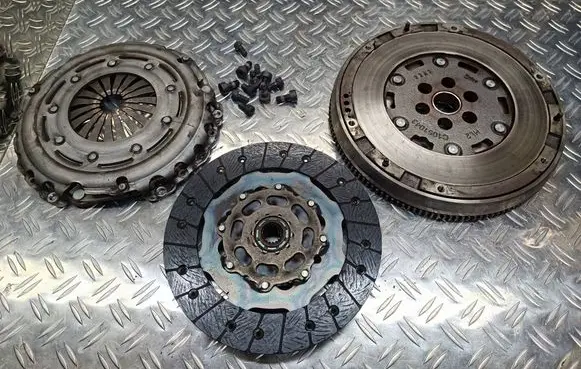 Peugeot 2008 I Clutch set kit 000012666