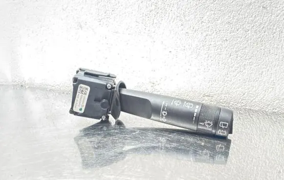 Opel Insignia A Wiper control stalk 13305522 92690220418