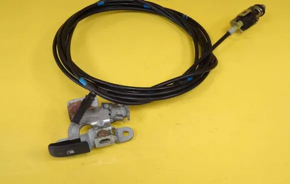 Mazda 5 Fuel cap flap release cable 