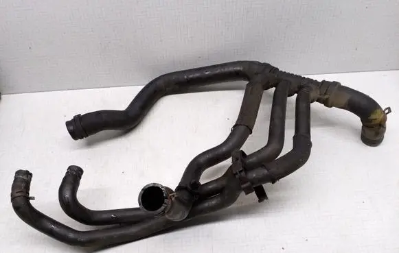 Renault Megane II Engine coolant pipe/hose