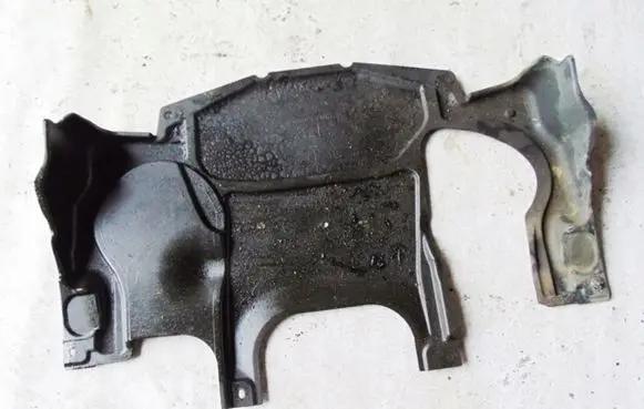 Mercedes-Benz CLC CL203 Engine splash shield/under tray