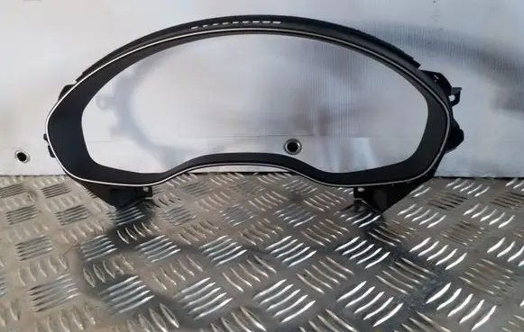 Dashboard trim