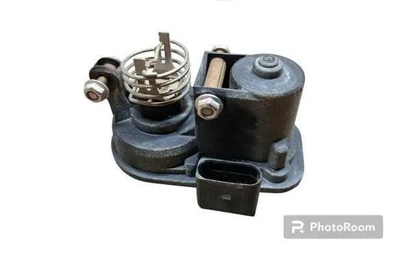 Volkswagen PASSAT B8 Intake manifold valve actuator/motor 5Q0253691G 2399519X 23072094618