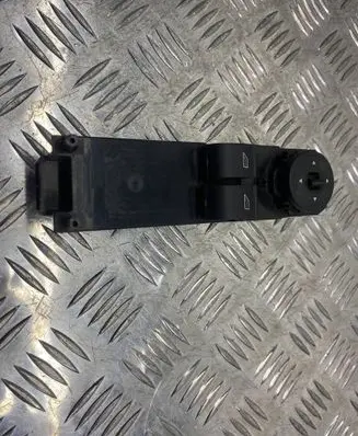 Ford Focus Electric window control switch DT1T14A132GA