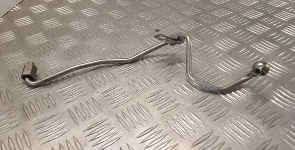 Audi A4 S4 B8 8K Turbo turbocharger oiling pipe/hose 04L145771H