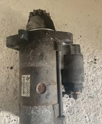 Nissan Primera Starter motor 23300AU601