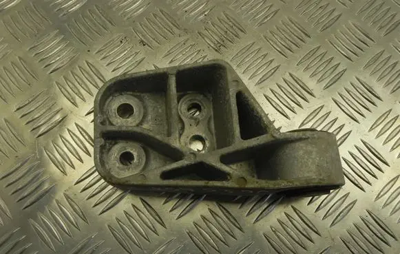 Toyota C-HR I Engine mount bracket ENAC46000