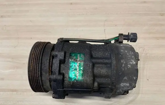 Skoda Octavia Mk1 (1U) Air conditioning (A/C) compressor (pump) SD7VCBS14 SD7V16 6N0820803