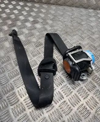 Mercedes-Benz A W176 Front seatbelt 3063559 307494499228 KR1DH5X22H