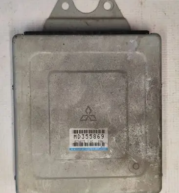 Mitsubishi Carisma Engine control unit/module MD355869