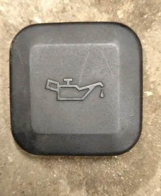 BMW 5 E39 Oil filler cap 