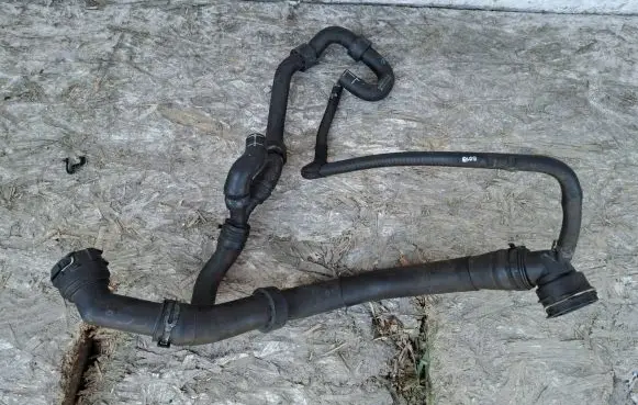 Audi A3 S3 8V Engine coolant pipe/hose 5Q0122291DA