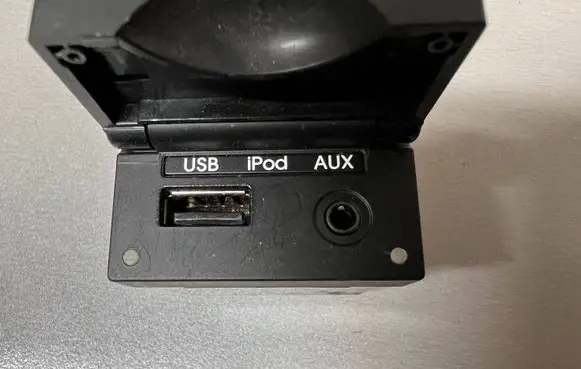Hyundai i30 EUR ISO radio connector 961202L000