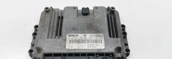 Renault Megane II Engine control unit/module 0281011776 8200386508 8200391966
