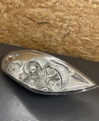Renault Master III Headlight/headlamp 17064602