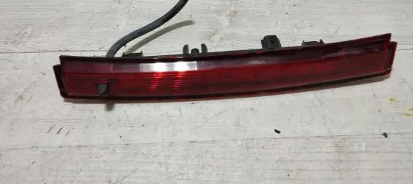 Renault Captur Third/center stoplight 265904886R