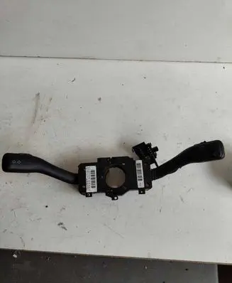 Volkswagen PASSAT B5.5 Indicator stalk 202857ATW