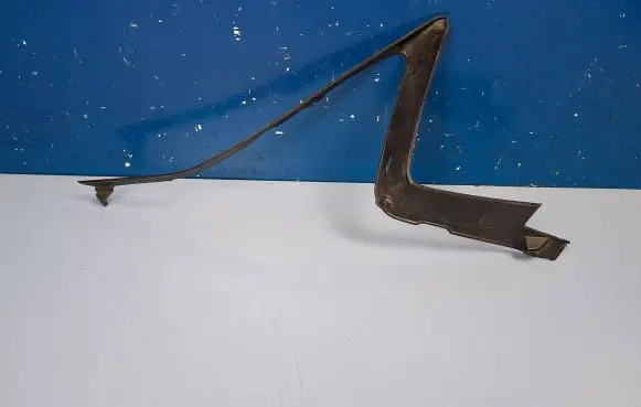 Under headlight/headlamp trim