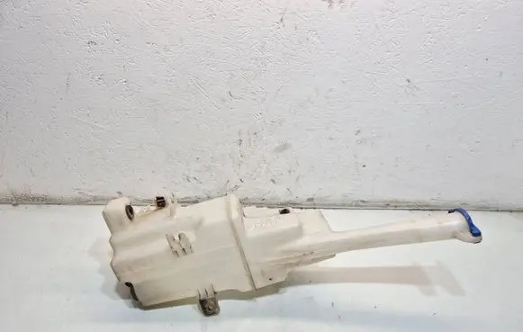 KIA Sportage Windshield washer fluid reservoir/tank 986103U510