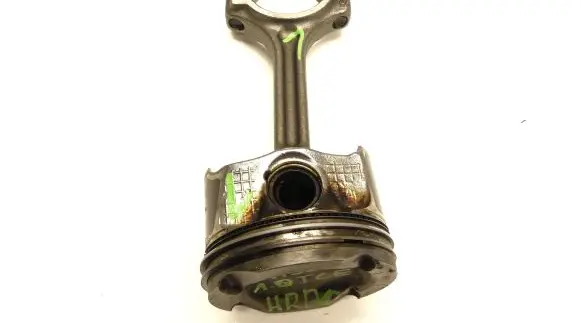 Nissan Juke II F16 Piston with connecting rod N503A