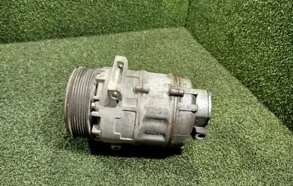 Renault Trafic III (X82) Air conditioning (A/C) compressor (pump) 926000373R T917982A 073140861812