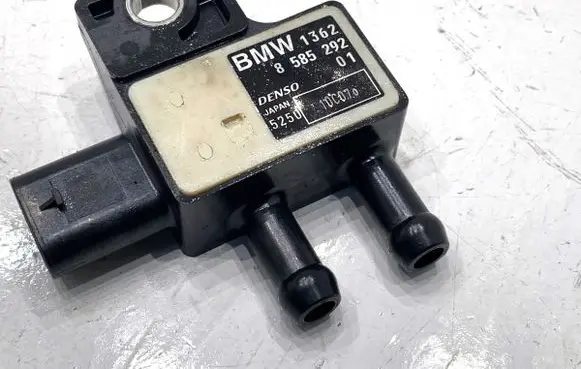BMW 5 G30 G31 G38 Exhaust gas pressure sensor 8585292