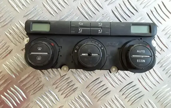 Skoda Octavia Mk2 (1Z) Climate control unit 74241061 28060551