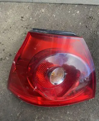 Volkswagen Golf V Rear/tail lights