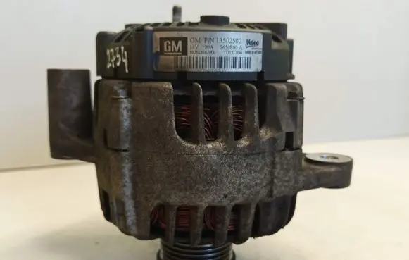 Opel Insignia A Generator/alternator 2650800 13502582