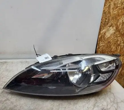 Volvo V40 Headlight/headlamp 31420005