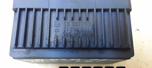 Opel Corsa D ABS relay 1300diesel 55557760