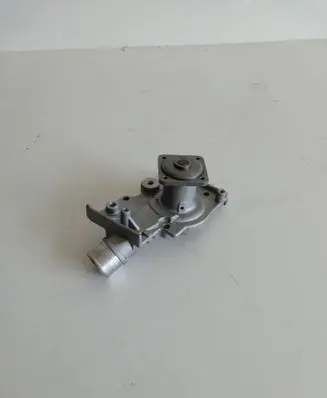 Ford Mondeo MK II Water pump 6878045 Wp2990 5027049006515