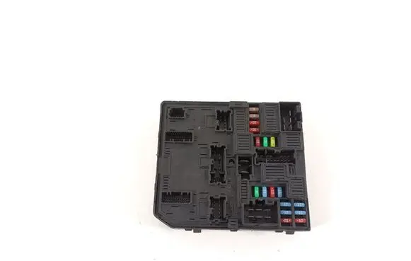 Renault Kadjar Fuse module 284B69501R