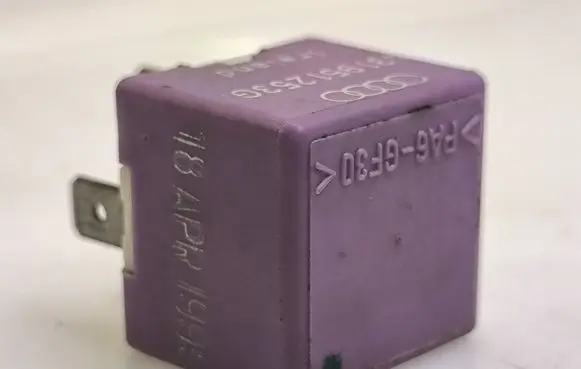 Audi A4 S4 B5 8D Other relay 431951253G