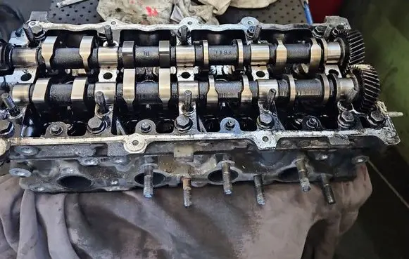 Opel Astra J Engine head A17DTE IMPRK1587286