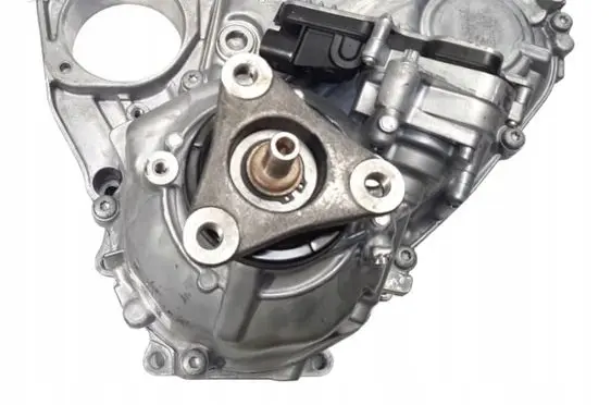 BMW X6 E71 Gearbox transfer box case 27107643759