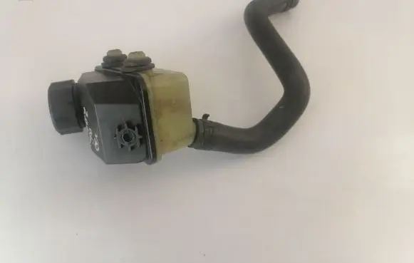 Volvo V50 Brake fluid reservoir 4N513531DC
