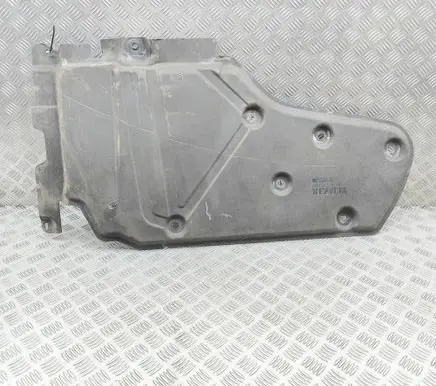Nissan Juke II F16 Center/middle under tray cover 748A25334R